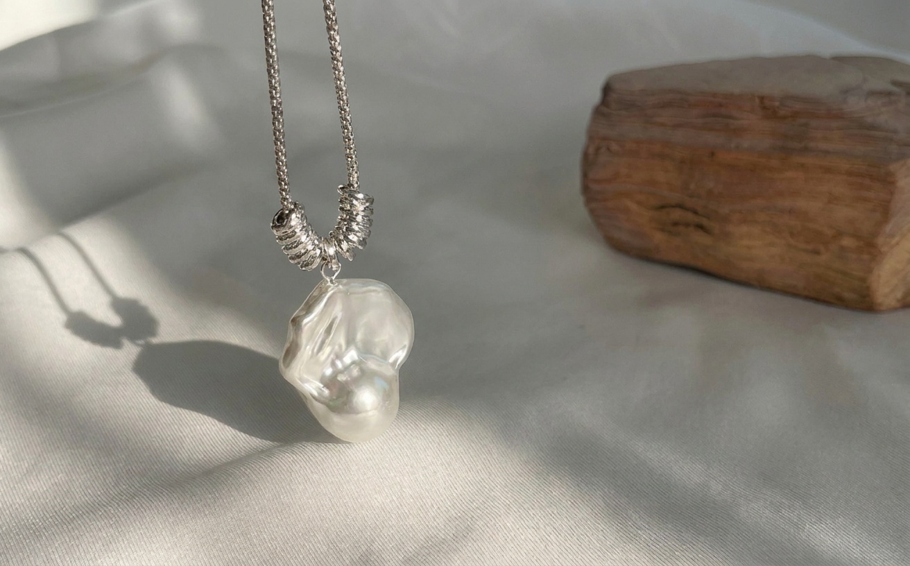 Baroque Pearl Necklace