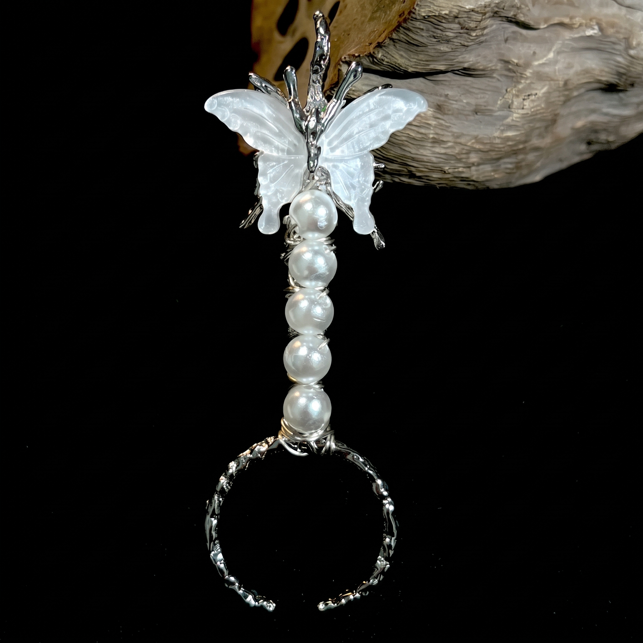Butterfly Pearl Hover